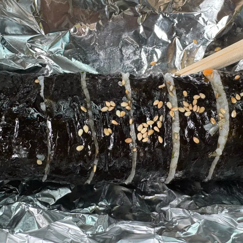 포장된 김밥 근접샷