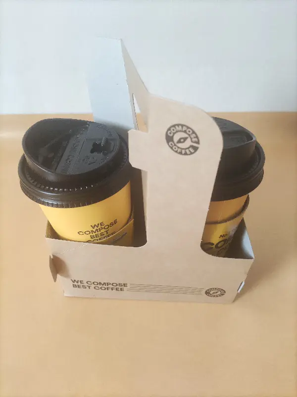 컴포즈커피 테이크 아웃
