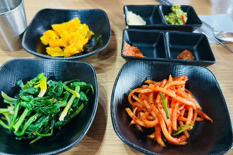 다채로운 밑반찬