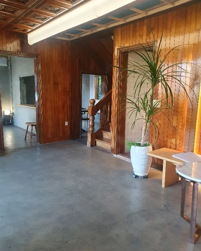 카페 내부 인테리어