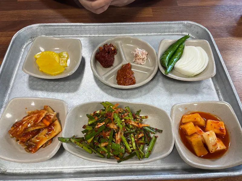 봉성식당 밑반찬