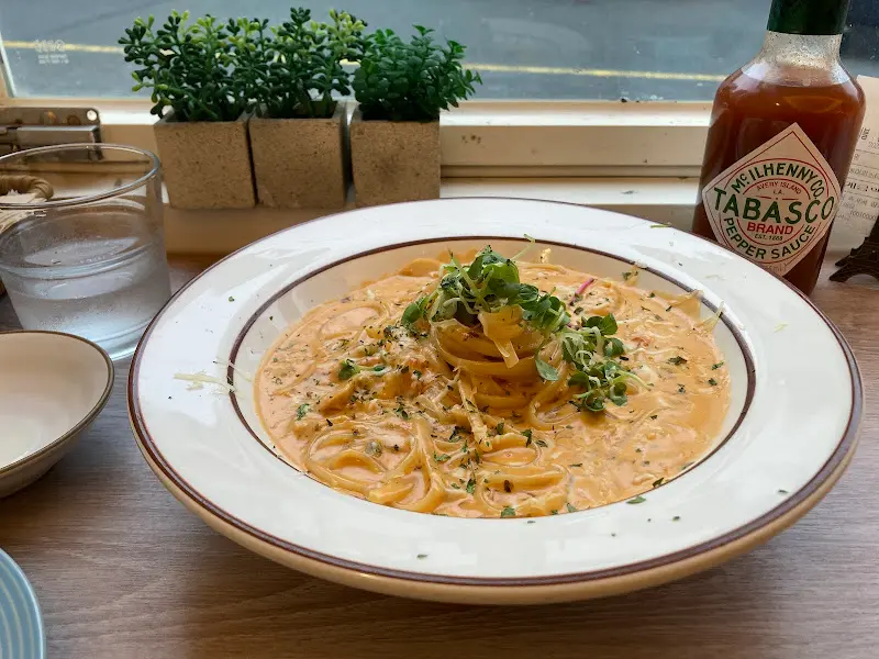 풍부한 크림 소스가 인상적인 파스타