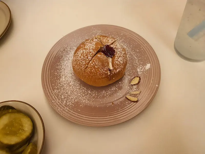 식사 후 즐기는 달콤한 디저트