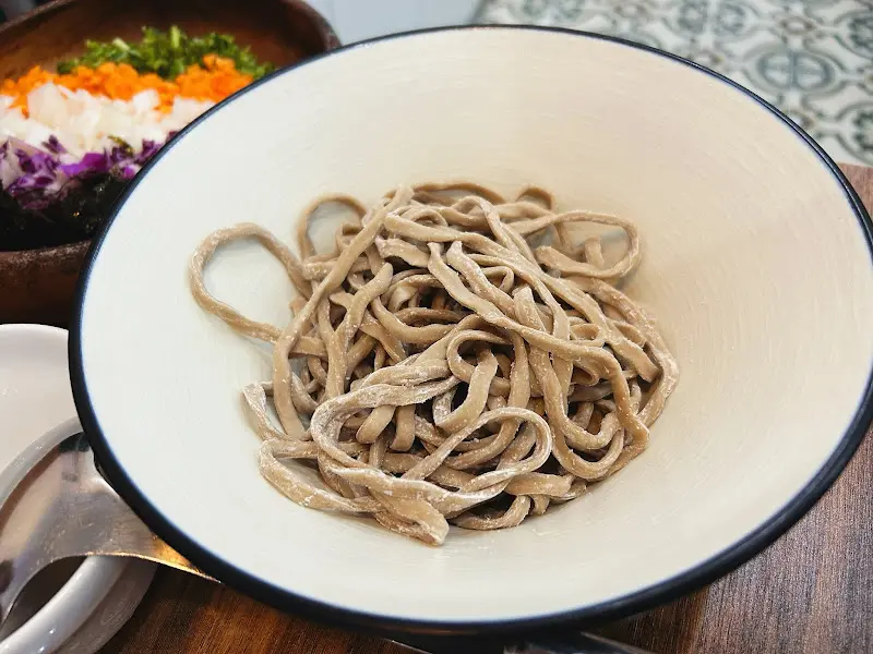 흑마늘 칼국수 면