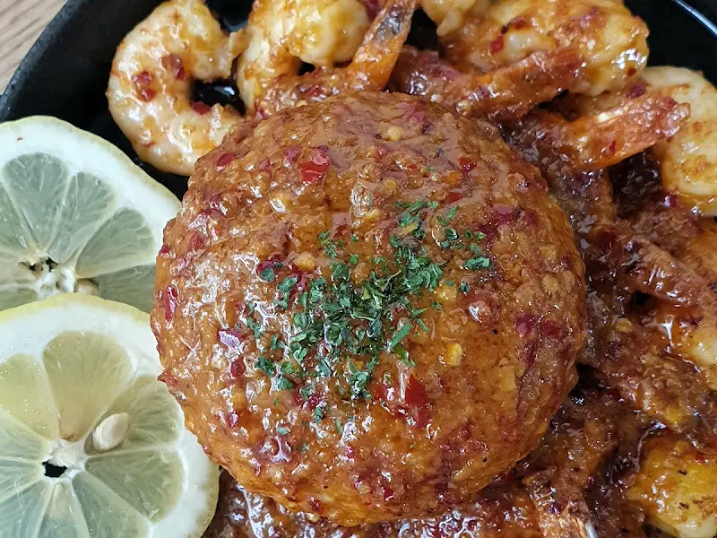 하와이안 쉬림프 라이스 근접샷