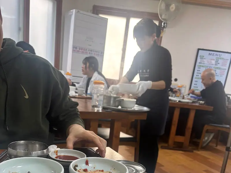 초원복국의 내부 모습