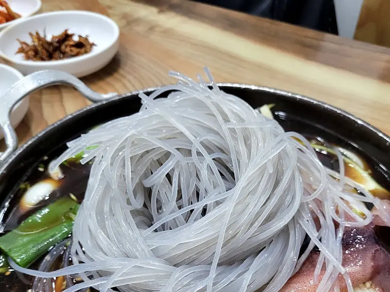 오징어불갈비찜에 듬뿍 들어간 당면