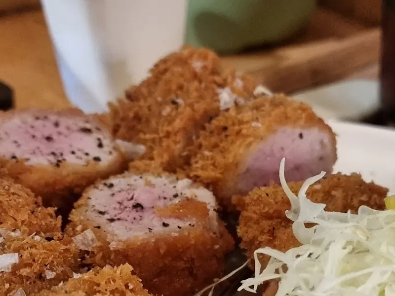 입안 가득 퍼지는 풍미, 치즈카츠