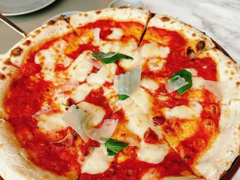 먹음직스러운 피자