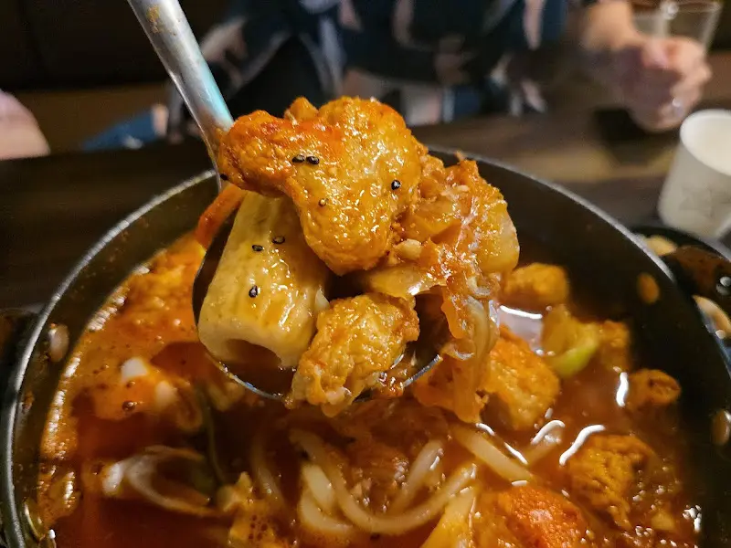 묵은지 어묵 전골 한 숟가락