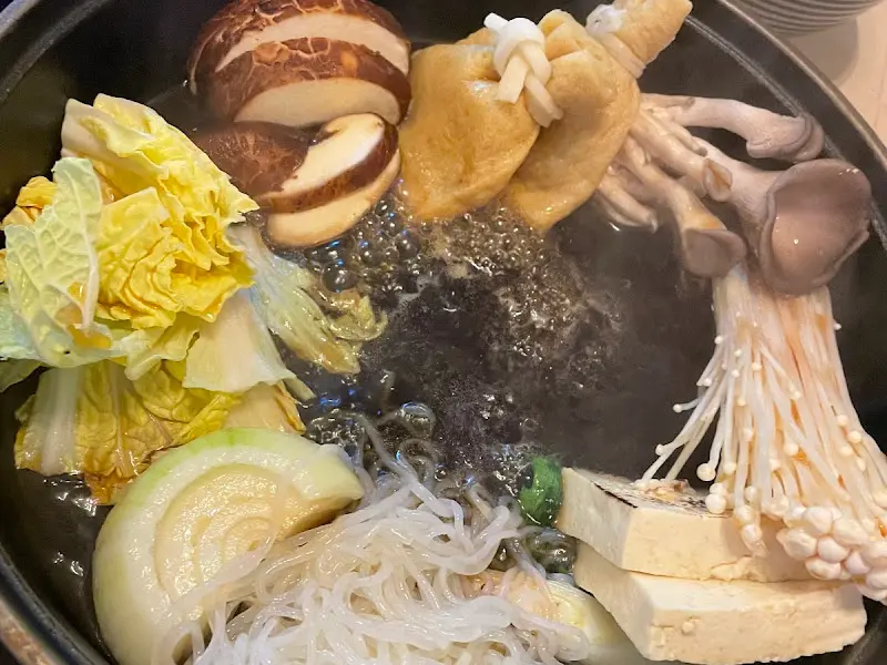 끓고 있는 스키야키