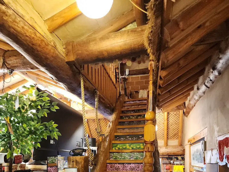 황토집사람들 내부 계단