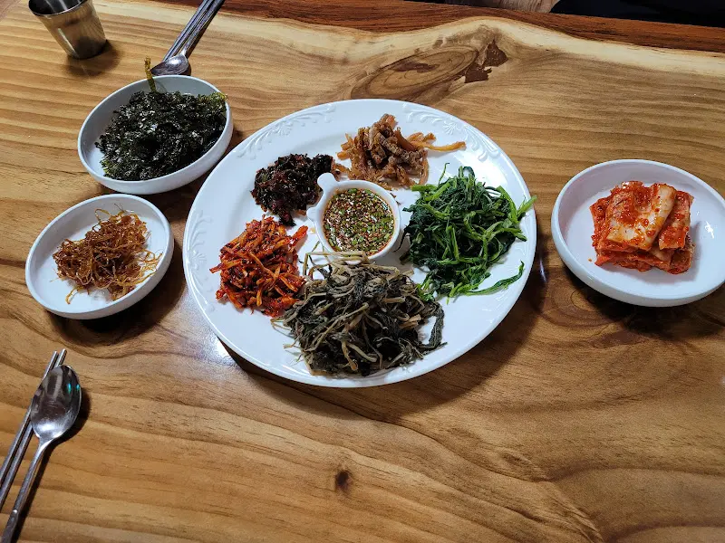 나물 반찬과 김치