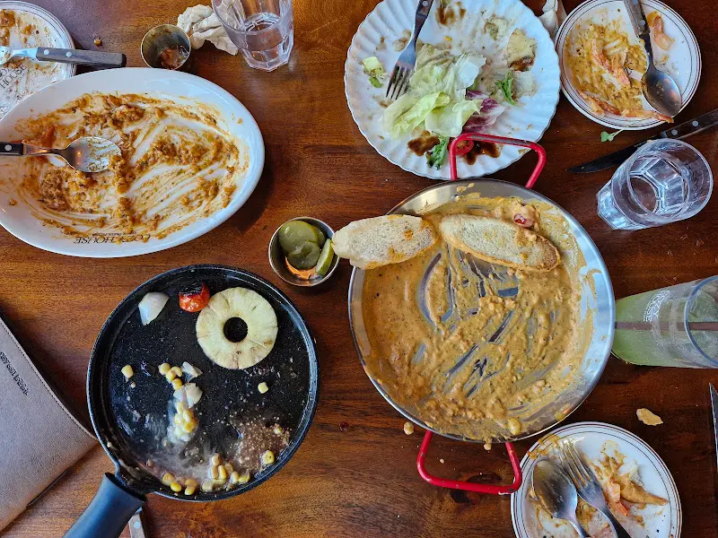 코지하우스에서 즐거운 식사