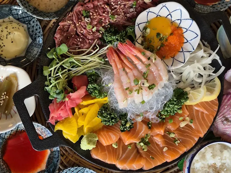 천잔한상의 화려한 비주얼