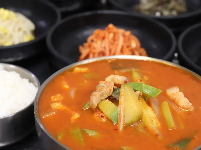 애호박국밥과 밑반찬