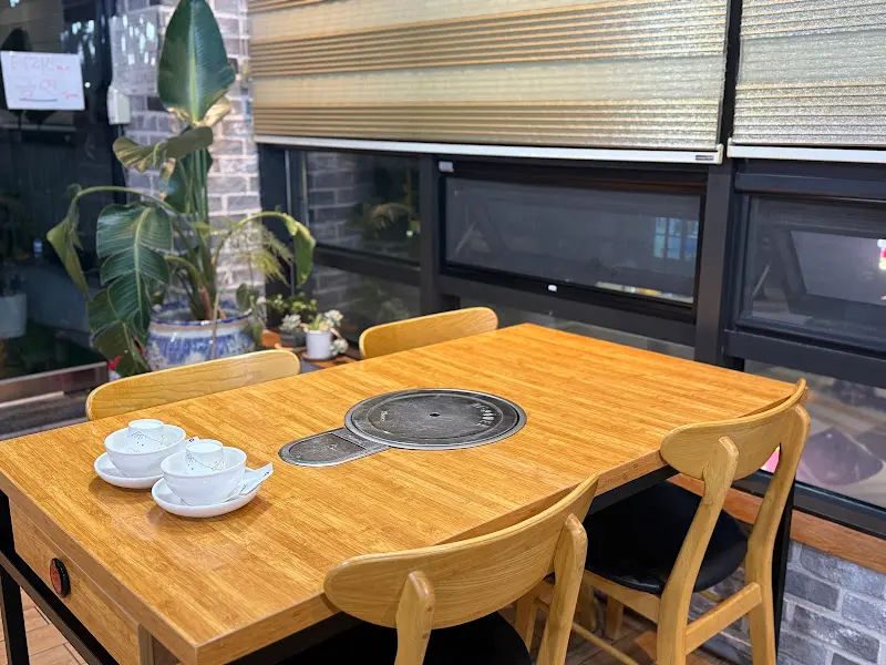 장모한상 식당 내부