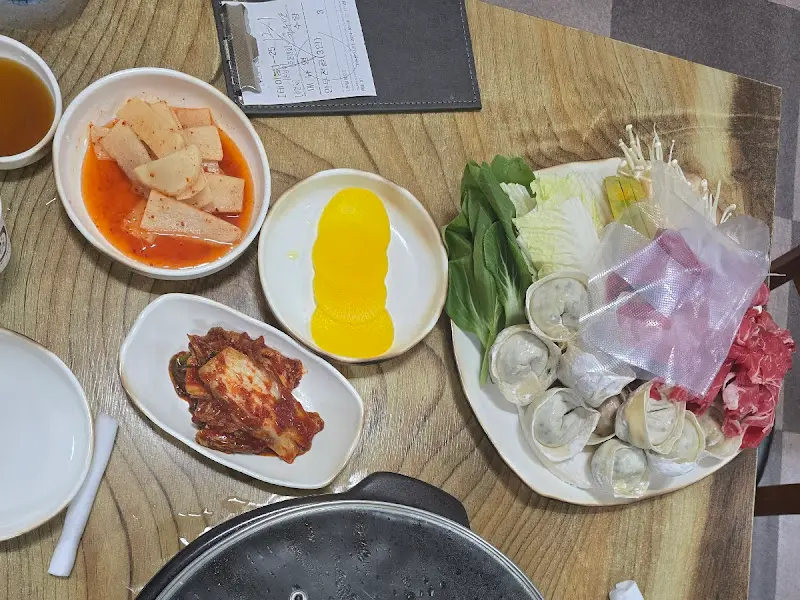 만두전골 한상차림