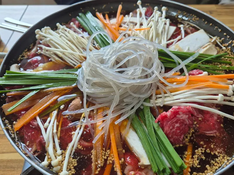 푸짐한 버섯전골