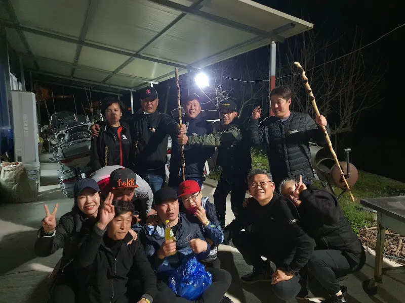 단체 손님들의 모습