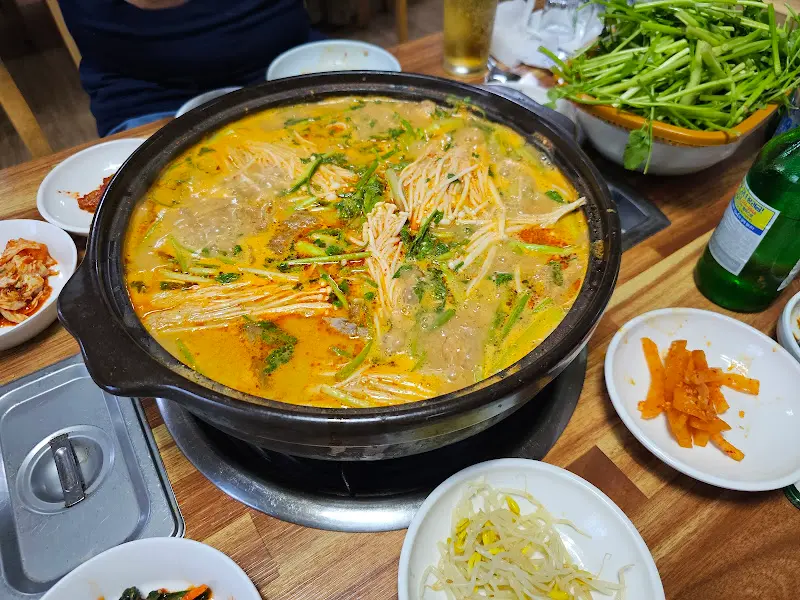 오리탕 한 상 차림