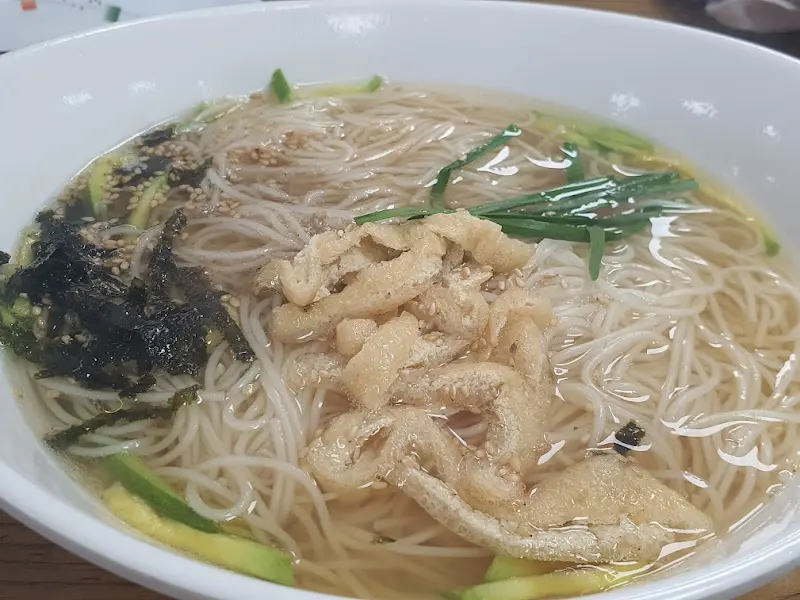 윤식당 잔치국수