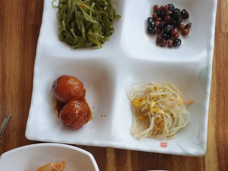 다채로운 밑반찬