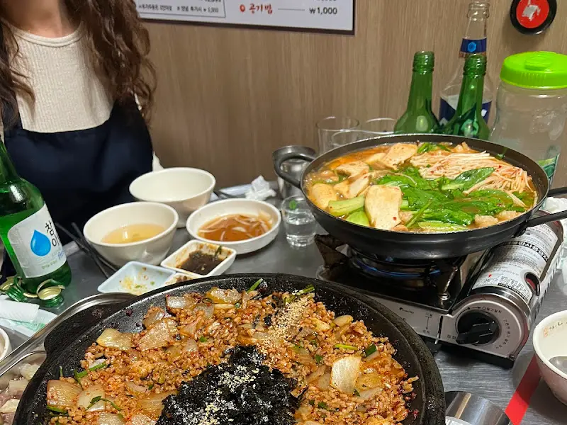 곱창전골과 볶음밥