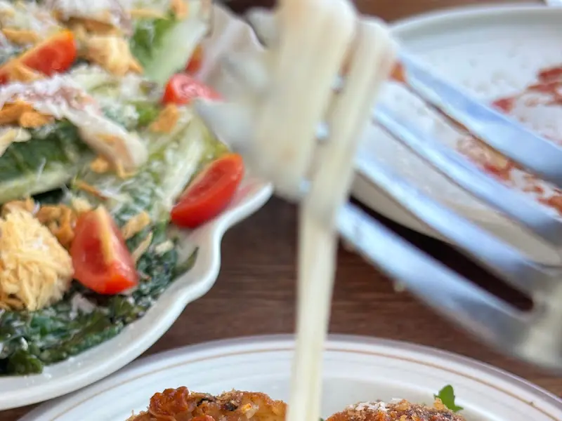 카다이프 가지 샐러드