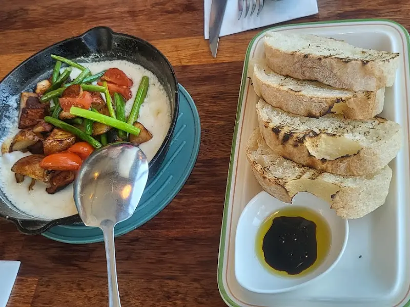 문어요리와 식전빵