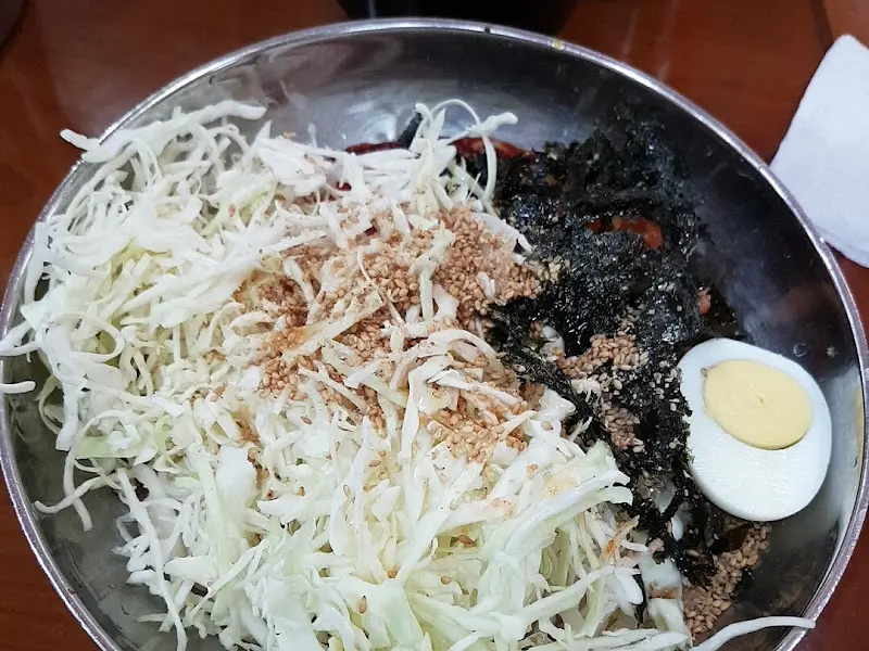 비빔국수 사진