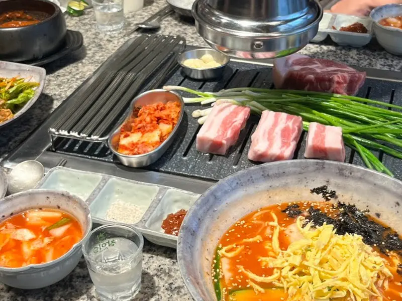 김치말이 밀면