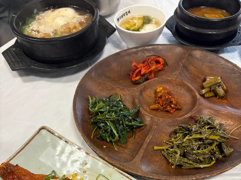 황태해장국과 반찬