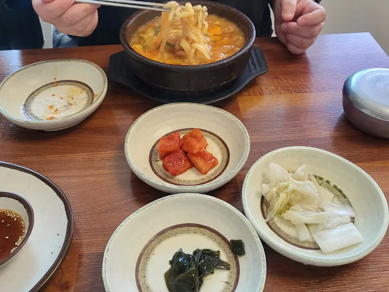 깔끔한 테이블 세팅