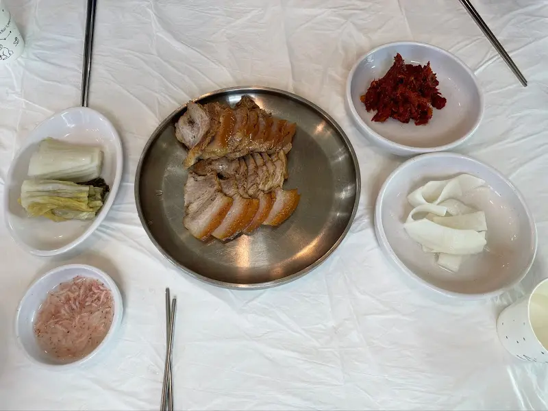 교암막국수 수육