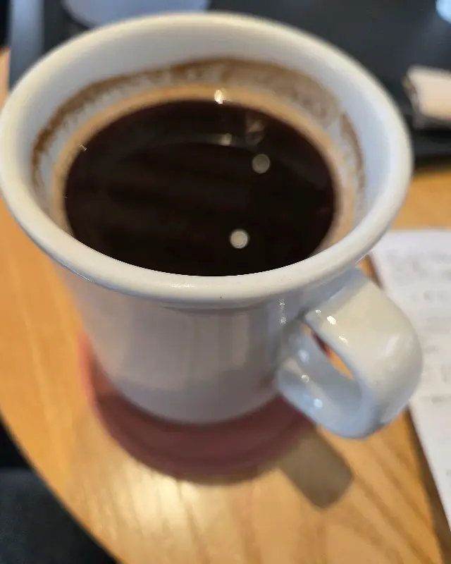 따뜻한 아메리카노