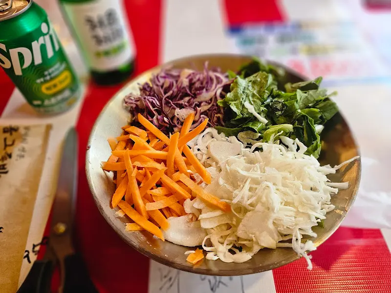 신선한 채소 샐러드