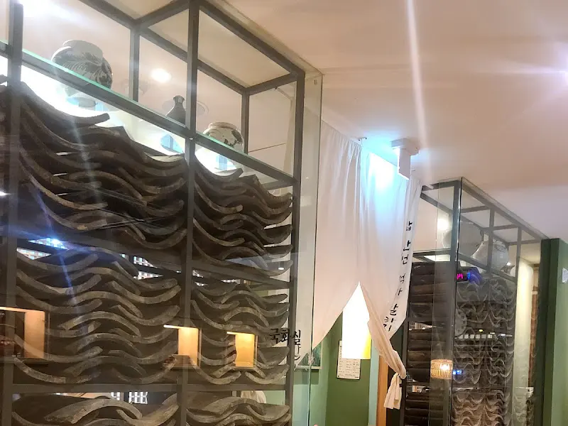 정담뜰의 실내 인테리어