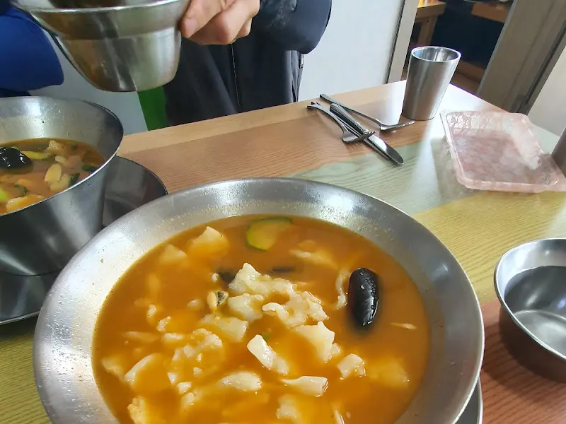 해물 수제비