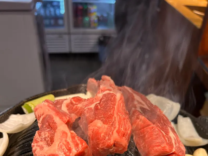 잘 구워진 양고기