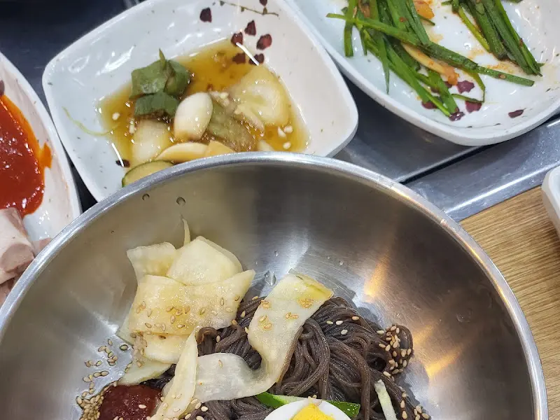 곁들여 먹기 좋은 반찬들