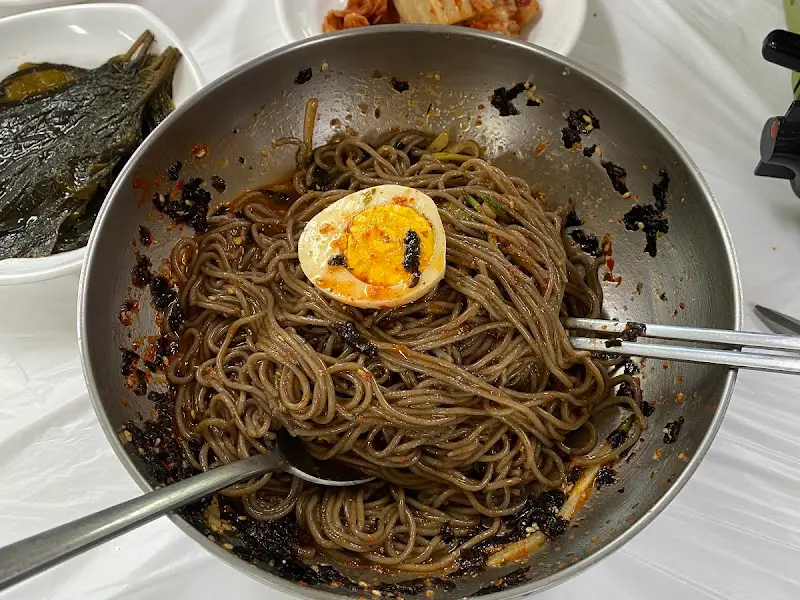 비빔메밀국수