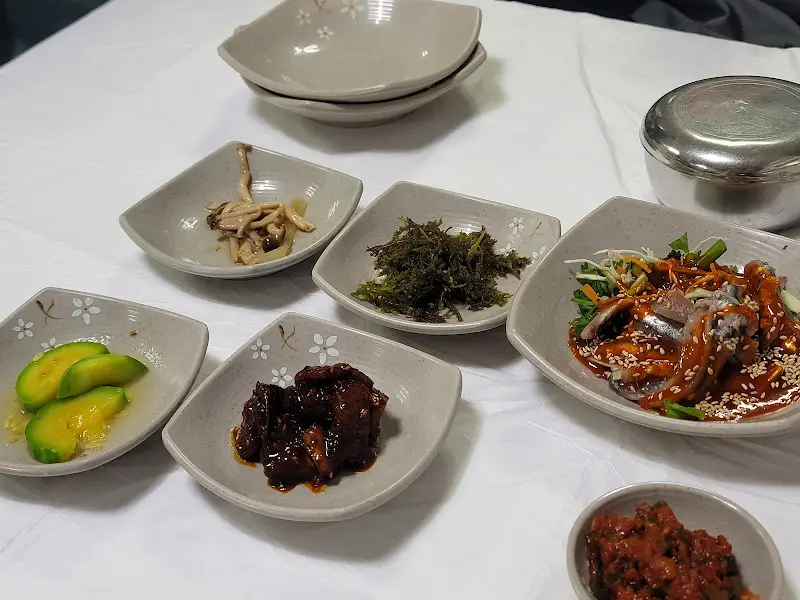 만성복집 밑반찬 클로즈업