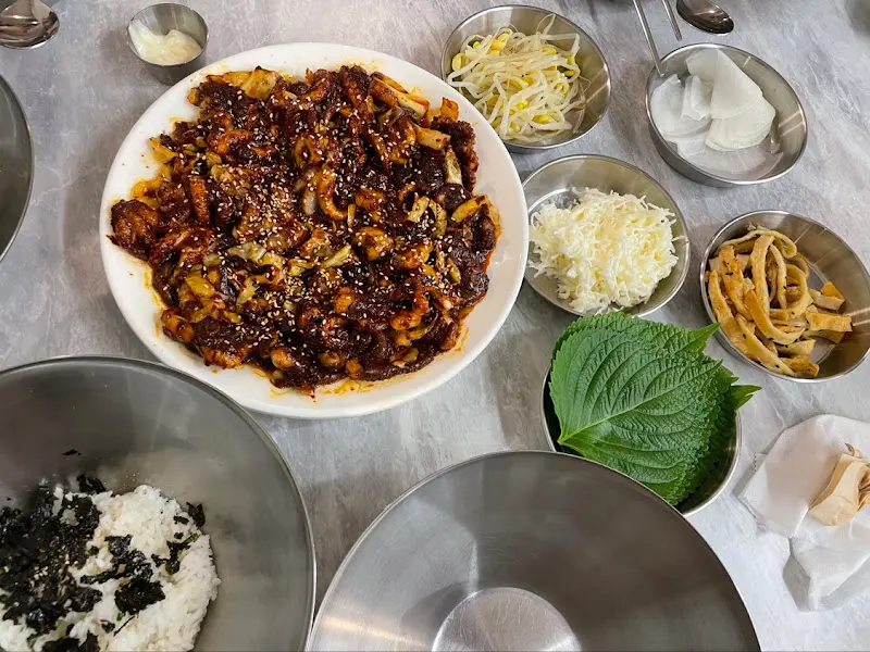 쭈꾸미 볶음 한 상 차림