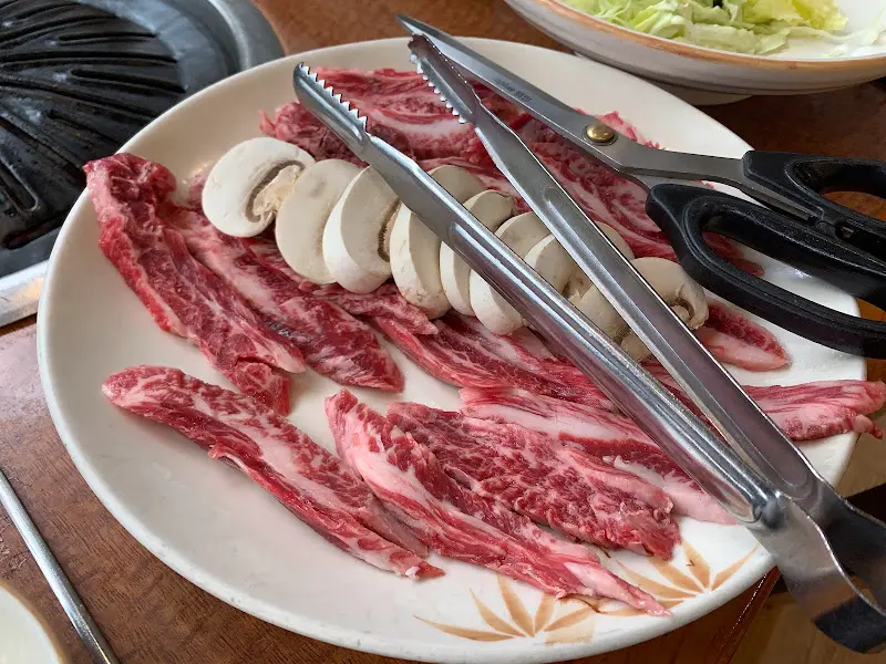 마블링이 예술인 신선한 한우