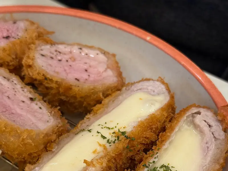 치즈가 흘러내리는 모습