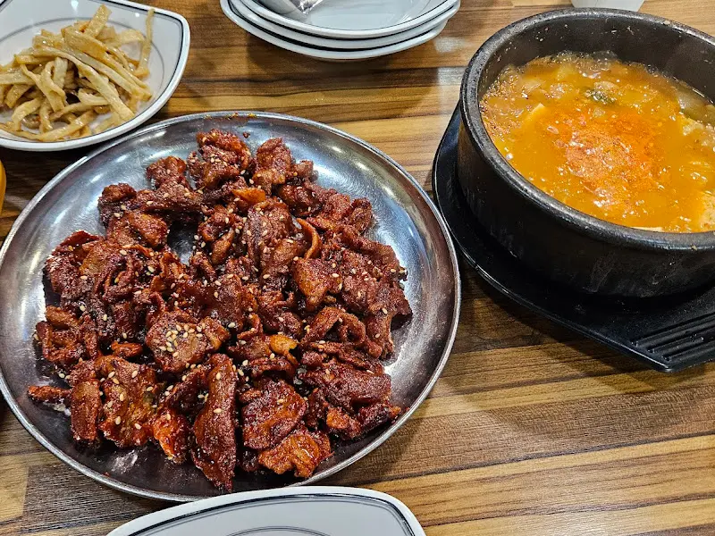 고추장 불고기와 된장찌개