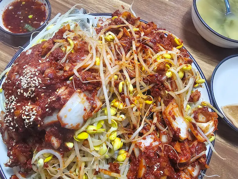 푸짐한 양의 대구뽈찜