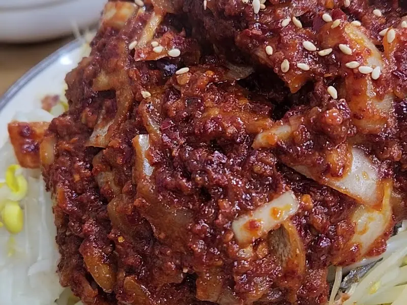 양념이 잘 배어있는 뽈찜 근접샷