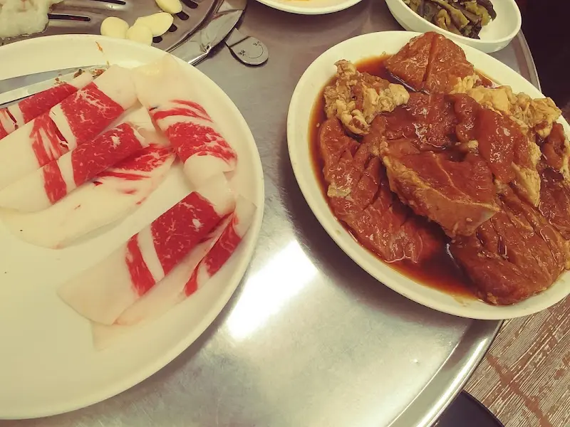 차돌박이와 양념갈비